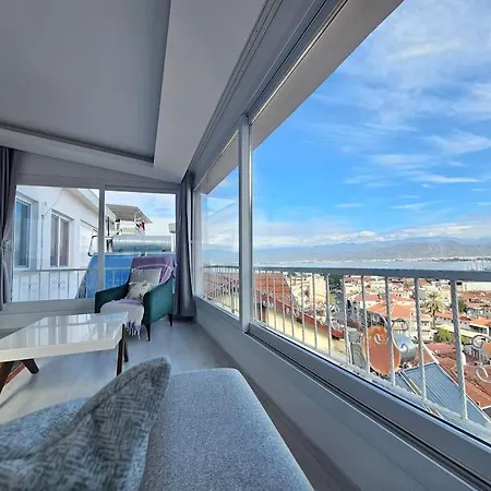 Sea View In Center Holiday home *